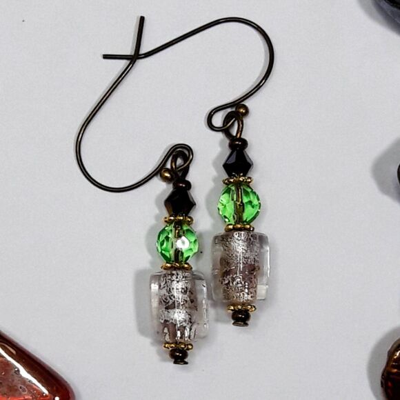artisan earrings 464#mfs NEW boho foil center glass barrel beads goth green crys - Picture 2 of 5
